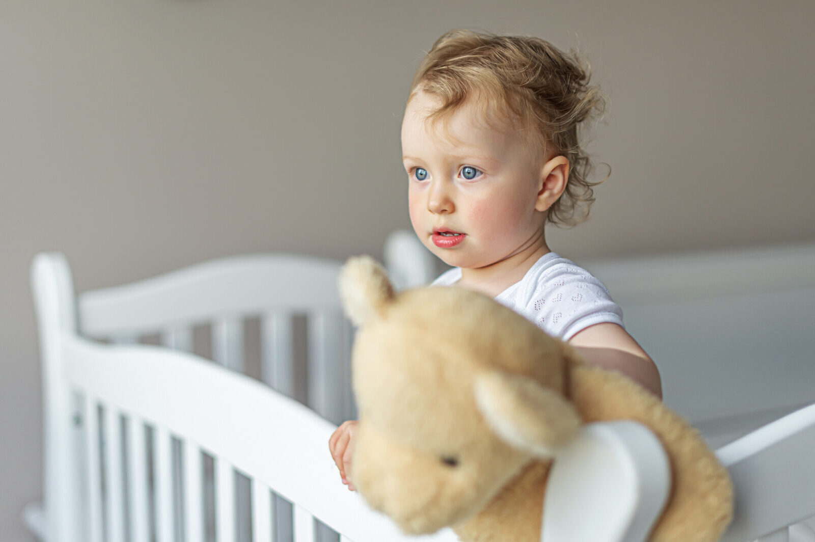 Kann Ihr Kind in der Nacht nicht schlafen? Rebecca Zaremba ist Kinderschlafberaterin und unterstützt Familien Telefon 044 251 00 39