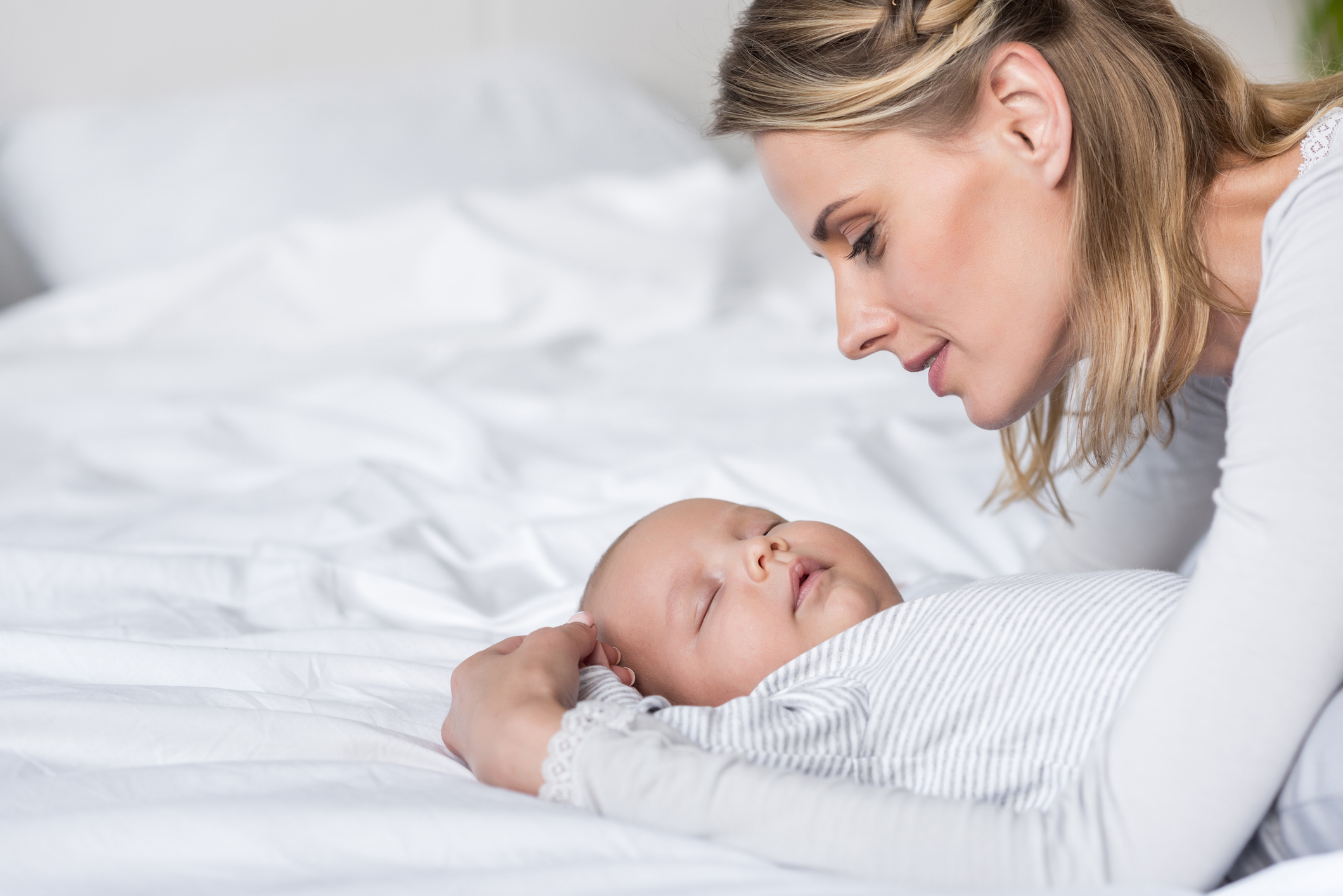 Damit Ihr Baby gut schläft. Rebecca Zaremba ist Kinderschlafberaterin und unterstützt Familien in Zürich, Baar oder per Videocall individuell. Telefon 044 251 00 39